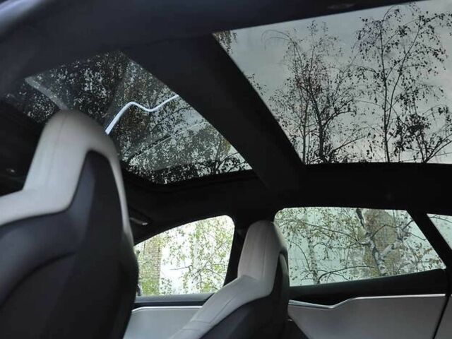 Сірий Тесла Модель С, об'ємом двигуна 0 л та пробігом 124 тис. км за 14500 $, фото 15 на Automoto.ua