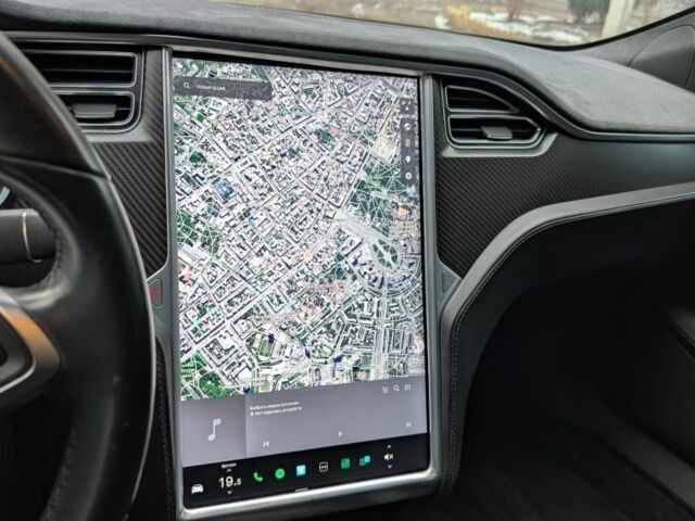 Серый Тесла Модель С, объемом двигателя 0 л и пробегом 150 тыс. км за 17200 $, фото 12 на Automoto.ua