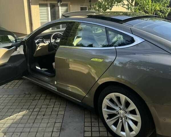Сірий Тесла Модель С, об'ємом двигуна 0 л та пробігом 146 тис. км за 241 $, фото 1 на Automoto.ua
