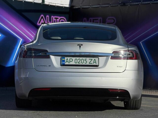 Сірий Тесла Модель С, об'ємом двигуна 0 л та пробігом 112 тис. км за 18499 $, фото 5 на Automoto.ua