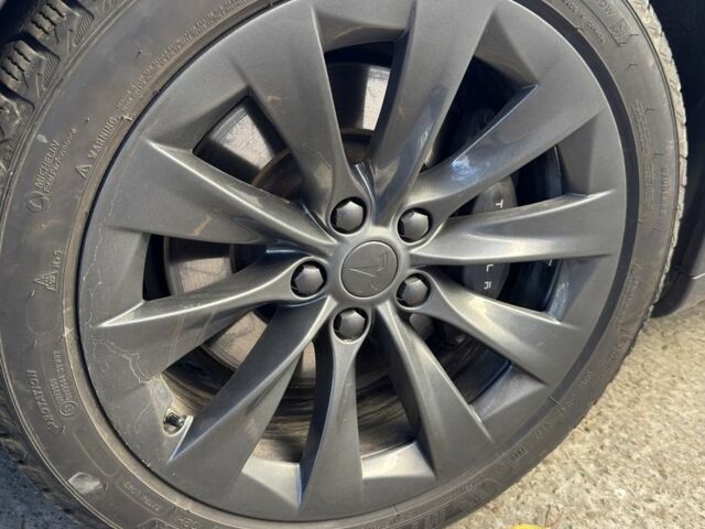 Сірий Тесла Модель С, об'ємом двигуна 0.9 л та пробігом 219 тис. км за 18000 $, фото 11 на Automoto.ua