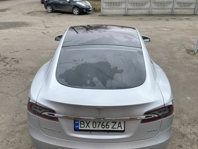 Серый Тесла Модель С, объемом двигателя 0 л и пробегом 124 тыс. км за 19900 $, фото 15 на Automoto.ua