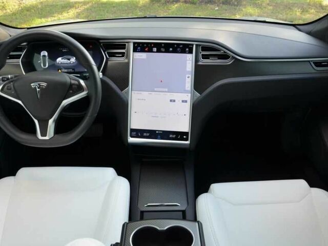 Сірий Тесла Модель С, об'ємом двигуна 0 л та пробігом 92 тис. км за 11000 $, фото 13 на Automoto.ua