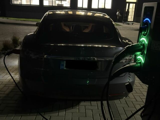 Сірий Тесла Модель С, об'ємом двигуна 0.9 л та пробігом 219 тис. км за 18000 $, фото 15 на Automoto.ua