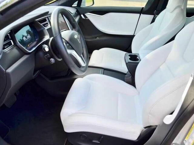 Сірий Тесла Модель С, об'ємом двигуна 0 л та пробігом 92 тис. км за 11000 $, фото 8 на Automoto.ua