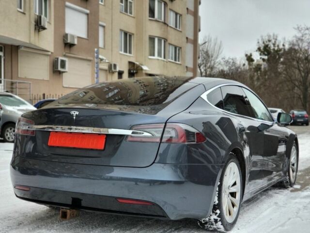 Серый Тесла Модель С, объемом двигателя 0 л и пробегом 204 тыс. км за 17200 $, фото 5 на Automoto.ua