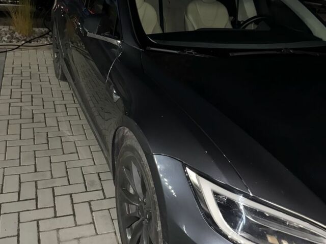 Сірий Тесла Модель С, об'ємом двигуна 0.9 л та пробігом 219 тис. км за 18000 $, фото 2 на Automoto.ua