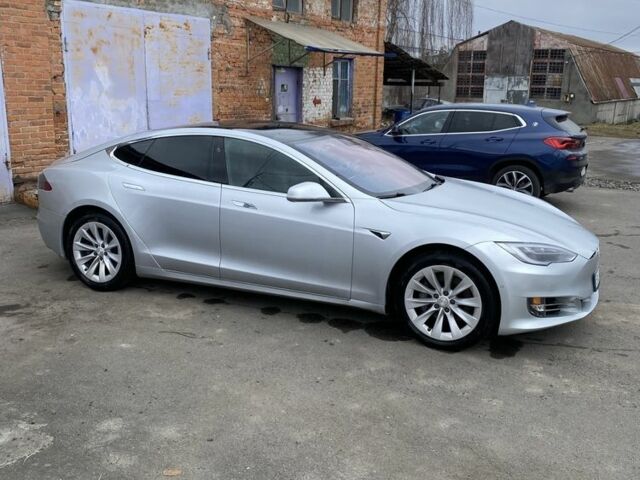 Серый Тесла Модель С, объемом двигателя 0 л и пробегом 124 тыс. км за 19900 $, фото 11 на Automoto.ua