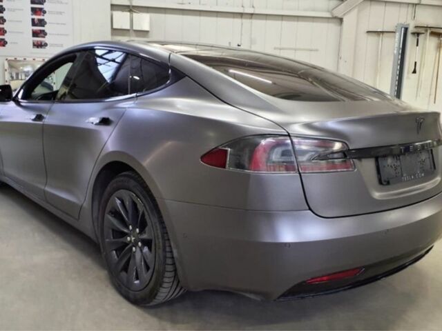 Сірий Тесла Модель С, об'ємом двигуна 0 л та пробігом 105 тис. км за 16500 $, фото 3 на Automoto.ua