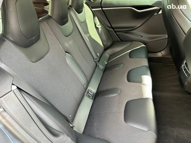 Серый Тесла Модель С, объемом двигателя 0 л и пробегом 50 тыс. км за 19230 $, фото 14 на Automoto.ua