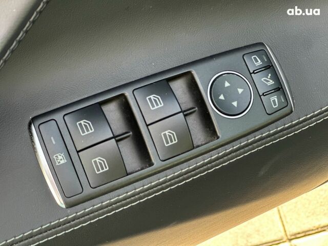 Серый Тесла Модель С, объемом двигателя 0 л и пробегом 50 тыс. км за 19230 $, фото 18 на Automoto.ua