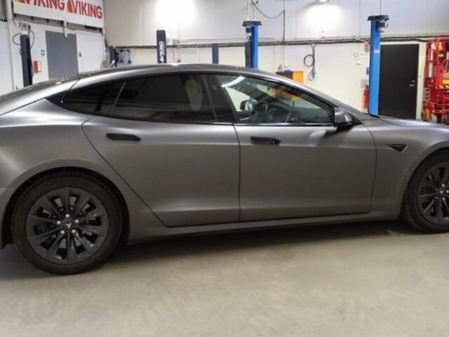 Сірий Тесла Модель С, об'ємом двигуна 0 л та пробігом 105 тис. км за 16500 $, фото 1 на Automoto.ua