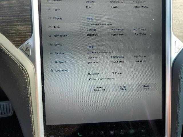 Сірий Тесла Модель С, об'ємом двигуна 0 л та пробігом 60 тис. км за 8000 $, фото 8 на Automoto.ua