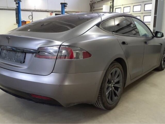 Сірий Тесла Модель С, об'ємом двигуна 0 л та пробігом 105 тис. км за 16500 $, фото 2 на Automoto.ua