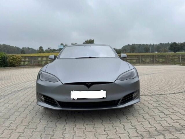 Серый Тесла Модель С, объемом двигателя 0 л и пробегом 78 тыс. км за 10200 $, фото 11 на Automoto.ua