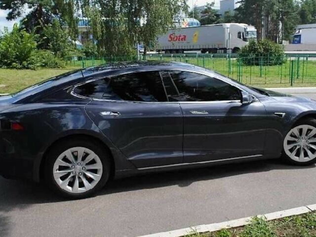 Сірий Тесла Модель С, об'ємом двигуна 0 л та пробігом 63 тис. км за 572 $, фото 4 на Automoto.ua