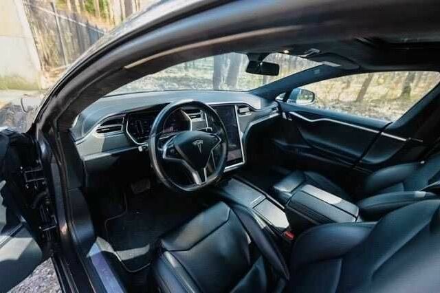 Сірий Тесла Модель С, об'ємом двигуна 0 л та пробігом 84 тис. км за 22300 $, фото 11 на Automoto.ua
