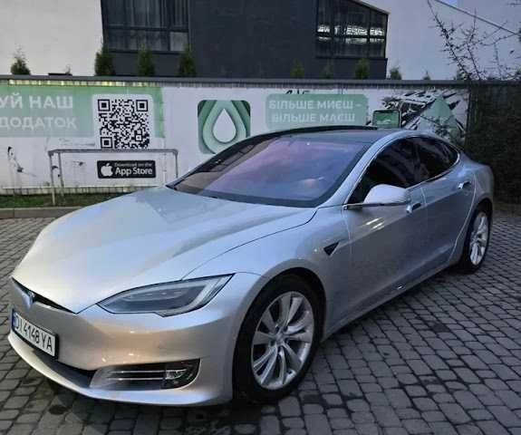 Сірий Тесла Модель С, об'ємом двигуна 0 л та пробігом 184 тис. км за 18000 $, фото 4 на Automoto.ua