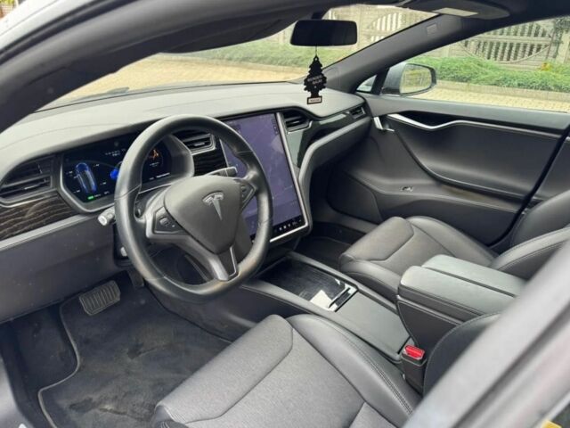 Серый Тесла Модель С, объемом двигателя 0 л и пробегом 78 тыс. км за 10200 $, фото 17 на Automoto.ua