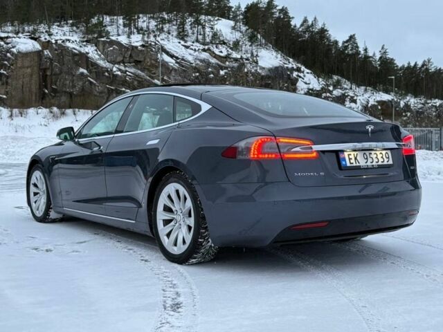 Сірий Тесла Модель С, об'ємом двигуна 0 л та пробігом 150 тис. км за 17400 $, фото 4 на Automoto.ua