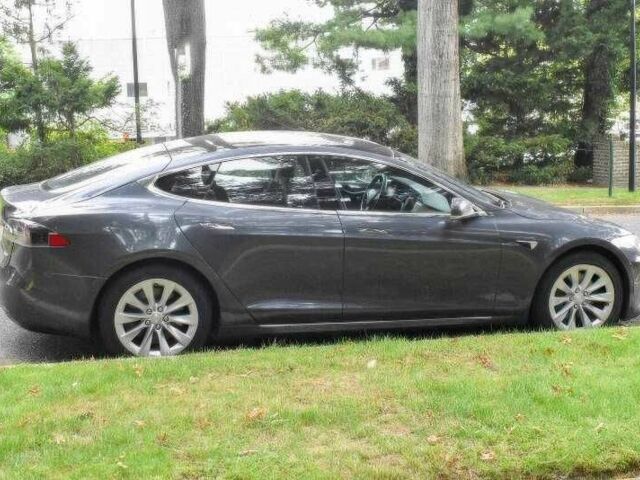 Сірий Тесла Модель С, об'ємом двигуна 0 л та пробігом 78 тис. км за 13500 $, фото 7 на Automoto.ua