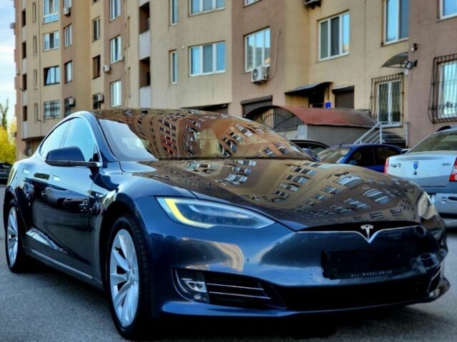 Тесла Модель С 2019 в Вышгороде на Automoto.ua Серый Тесла Модель С, объемом двигателя 0 л и пробегом 163 тыс. км за 21999 $, фото 2 на Automoto.ua