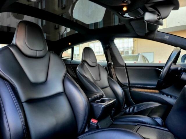 Тесла Модель С 2019 в Вышгороде на Automoto.ua Серый Тесла Модель С, объемом двигателя 0 л и пробегом 163 тыс. км за 21999 $, фото 10 на Automoto.ua