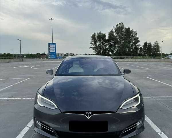 Сірий Тесла Модель С, об'ємом двигуна 0 л та пробігом 93 тис. км за 22900 $, фото 1 на Automoto.ua