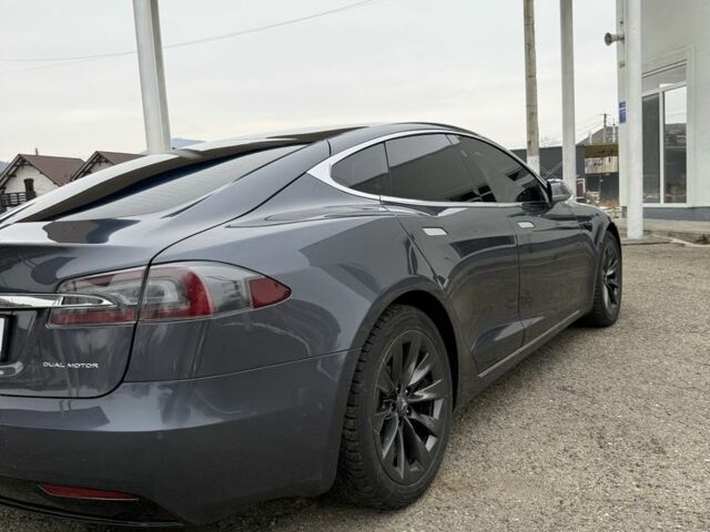 Серый Тесла Модель С, объемом двигателя 0 л и пробегом 85 тыс. км за 26500 $, фото 4 на Automoto.ua