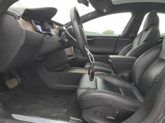 Серый Тесла Модель С, объемом двигателя 0 л и пробегом 90 тыс. км за 6500 $, фото 6 на Automoto.ua