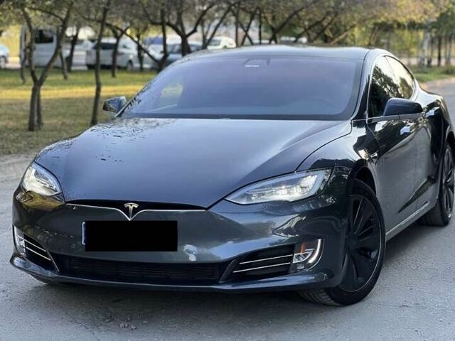 Сірий Тесла Модель С, об'ємом двигуна 0 л та пробігом 70 тис. км за 40000 $, фото 1 на Automoto.ua