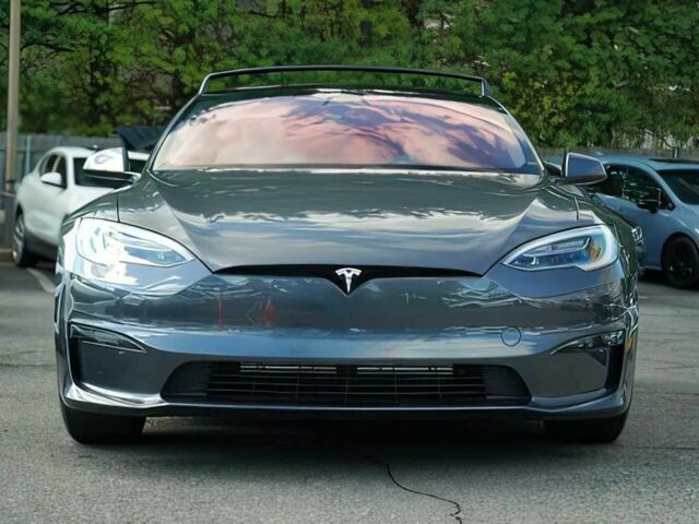 Серый Тесла Модель С, объемом двигателя 0 л и пробегом 17 тыс. км за 13400 $, фото 1 на Automoto.ua