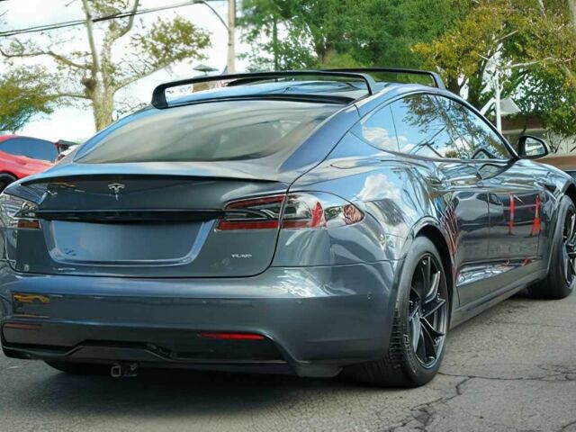 Серый Тесла Модель С, объемом двигателя 0 л и пробегом 17 тыс. км за 13400 $, фото 3 на Automoto.ua