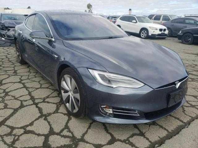 Сірий Тесла Модель С, об'ємом двигуна 0 л та пробігом 29 тис. км за 10500 $, фото 3 на Automoto.ua