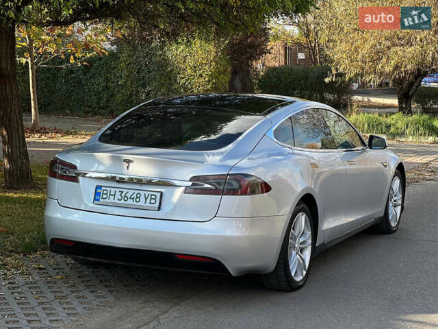 Серый Тесла Модель С, объемом двигателя 0 л и пробегом 221 тыс. км за 11900 $, фото 9 на Automoto.ua