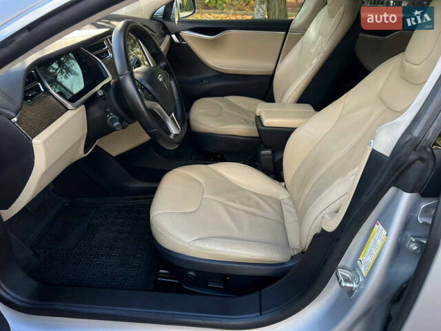 Серый Тесла Модель С, объемом двигателя 0 л и пробегом 221 тыс. км за 11900 $, фото 19 на Automoto.ua