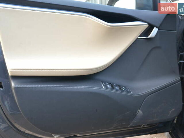 Сірий Тесла Модель С, об'ємом двигуна 0 л та пробігом 150 тис. км за 13550 $, фото 14 на Automoto.ua