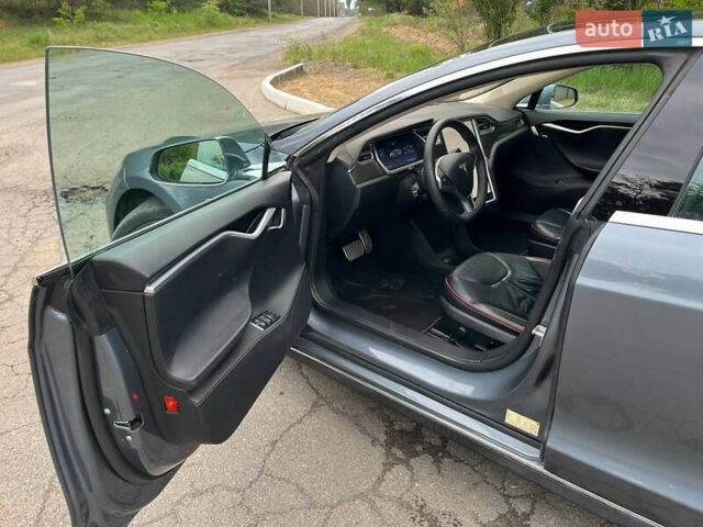 Сірий Тесла Модель С, об'ємом двигуна 0 л та пробігом 191 тис. км за 14900 $, фото 13 на Automoto.ua