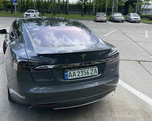 Серый Тесла Модель С, объемом двигателя 0 л и пробегом 250 тыс. км за 12700 $, фото 31 на Automoto.ua