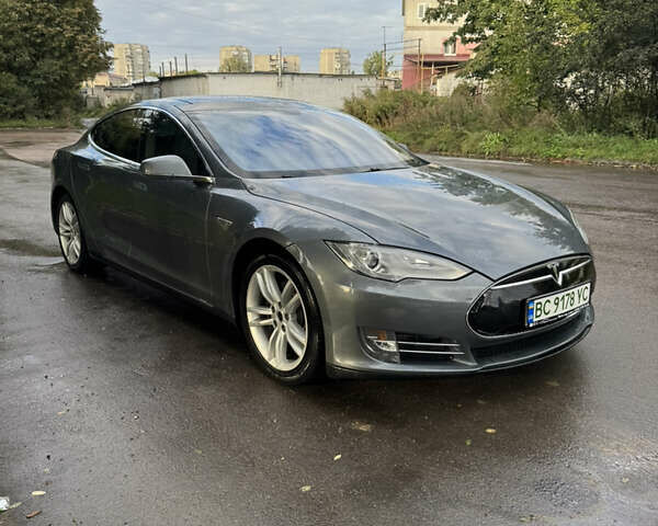 Серый Тесла Модель С, объемом двигателя 0 л и пробегом 242 тыс. км за 10999 $, фото 6 на Automoto.ua