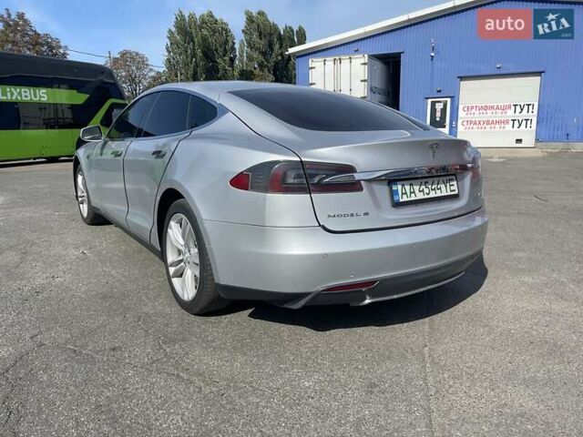 Серый Тесла Модель С, объемом двигателя 0 л и пробегом 170 тыс. км за 10900 $, фото 9 на Automoto.ua