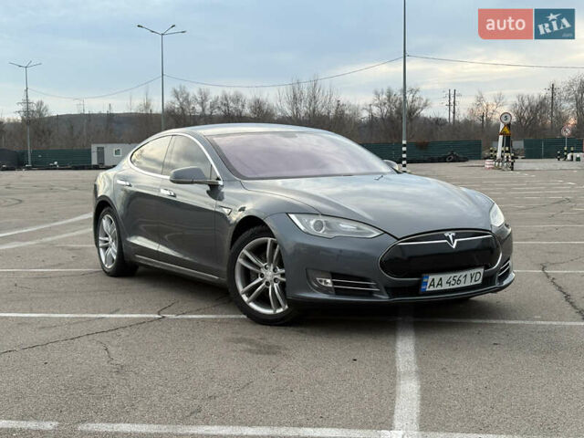 Сірий Тесла Модель С, об'ємом двигуна 0 л та пробігом 230 тис. км за 12500 $, фото 2 на Automoto.ua
