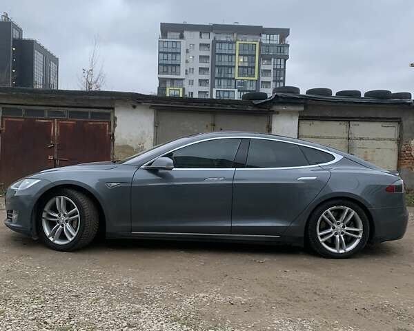 Серый Тесла Модель С, объемом двигателя 0 л и пробегом 161 тыс. км за 12400 $, фото 12 на Automoto.ua