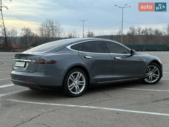 Сірий Тесла Модель С, об'ємом двигуна 0 л та пробігом 230 тис. км за 12500 $, фото 9 на Automoto.ua