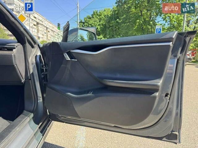 Сірий Тесла Модель С, об'ємом двигуна 0 л та пробігом 285 тис. км за 11500 $, фото 13 на Automoto.ua