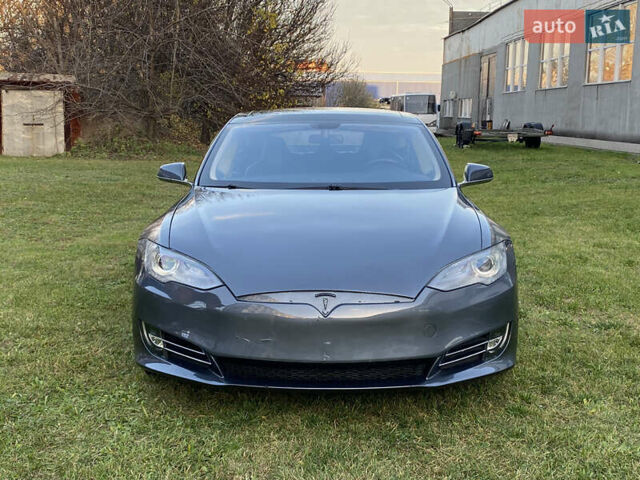 Сірий Тесла Модель С, об'ємом двигуна 0 л та пробігом 123 тис. км за 10700 $, фото 2 на Automoto.ua