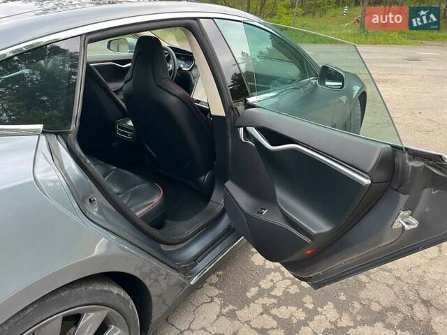 Сірий Тесла Модель С, об'ємом двигуна 0 л та пробігом 191 тис. км за 14900 $, фото 8 на Automoto.ua