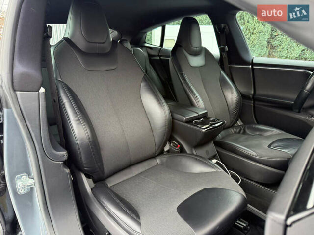 Сірий Тесла Модель С, об'ємом двигуна 0 л та пробігом 170 тис. км за 12500 $, фото 17 на Automoto.ua