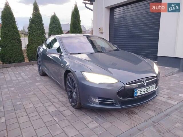 Тесла Модель С 2013 в Кицмане на Automoto.ua Серый Тесла Модель С, объемом двигателя 0 л и пробегом 318 тыс. км за 16300 $, фото 3 на Automoto.ua