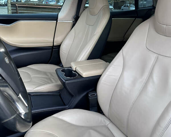 Сірий Тесла Модель С, об'ємом двигуна 0 л та пробігом 360 тис. км за 12000 $, фото 2 на Automoto.ua